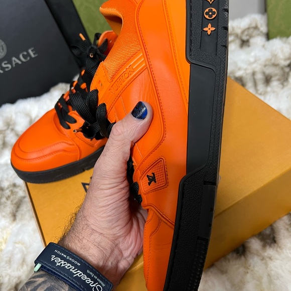 Lv trainers in orange. Rare - Picture 6 of 9